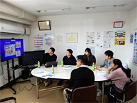 九州大学生が福岡工場で床版取替工事について学ぶ