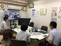 九州大学生　新型コロナウイルスに配慮しWEBで福岡工場を見学